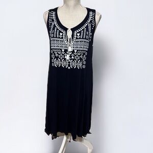 Espresso sleeveless dress, black with embroidery, sz lg